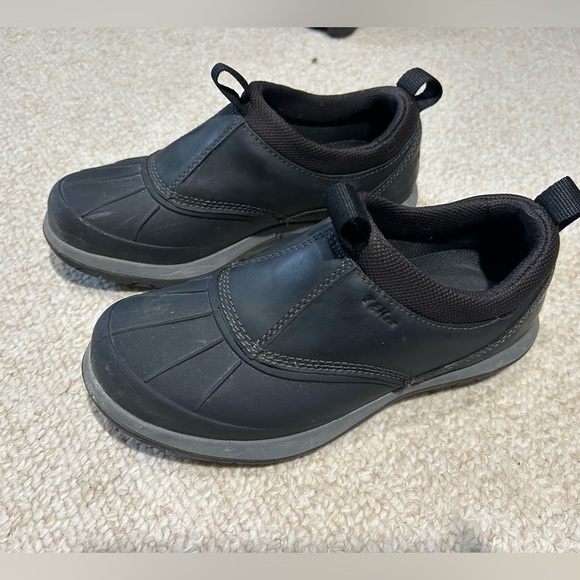 L.L. Bean Shoes - L.L. Bean Storm Chaser 5 Slip On Womens Boots Black Size 6.5 Waterproof